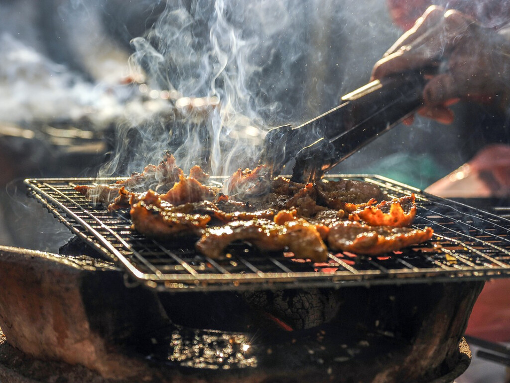 Esta es la fruta que deberías incluir en tus barbacoas de carne si quieres tener mejores digestiones 