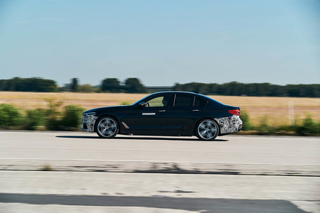 Este BMW Serie 5 Power BEV es un coche eléctrico de 720 CV que quiere destronar al Tesla Model S