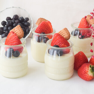 Mousse de chocolate blanco, un postre fácil y elegante