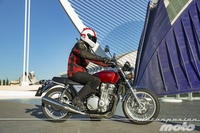 Honda CB1100, prueba (conducción en ciudad y carretera)