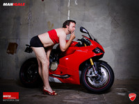 Los clientes de MotoCorsa como modelos de calendario