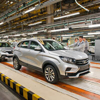 Renault cede: abandona sus actividades en Rusia, sopesa deshacerse de Lada y se expone a una colosal pérdida financiera