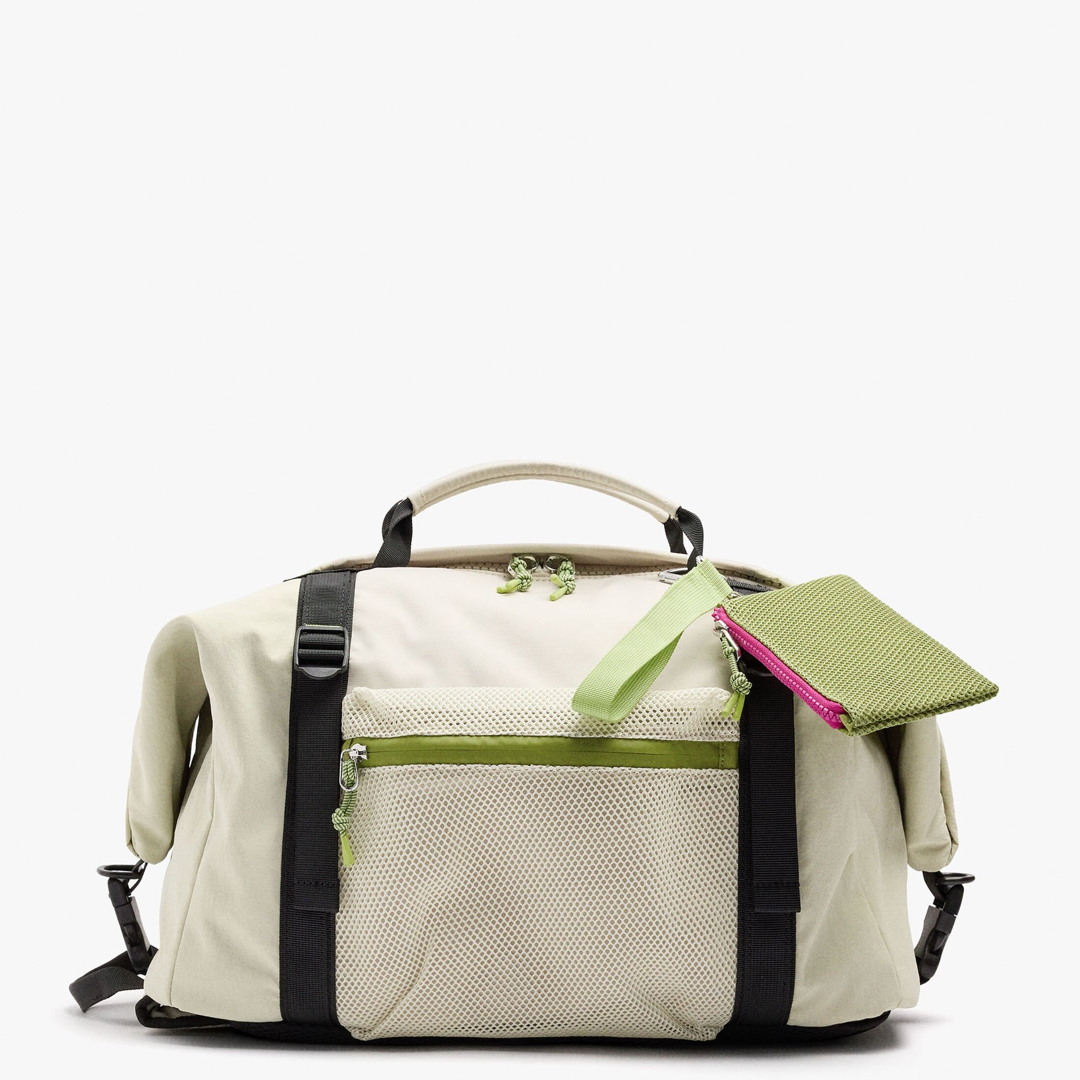 Parfois
Bolso de hombro estilo deportivo con varios compartimentos y cierre de cremallera en liso