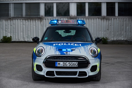MINI John Cooper Works policia