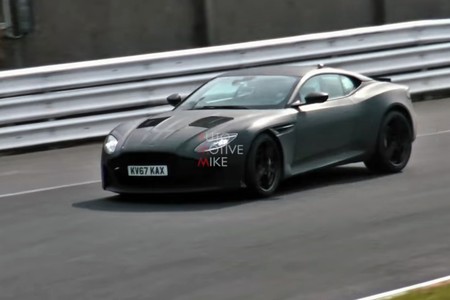 Ya puedes ver y oír al Aston Martin DBS Superleggera porque lo han cazado de pruebas en Nürburgring