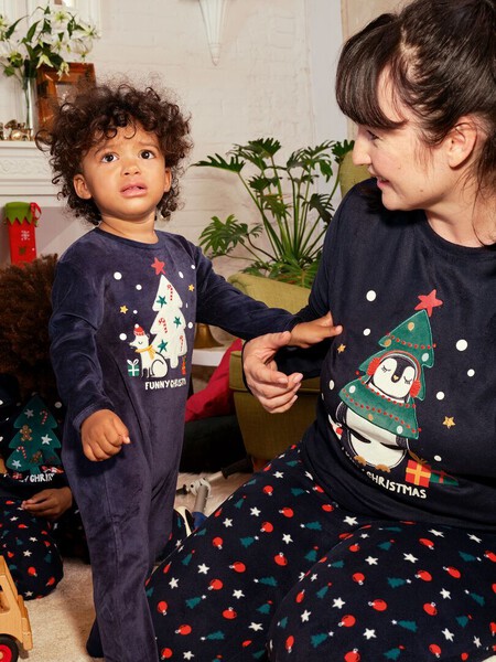 Armario Capsula Bebe Pijama Navidad1