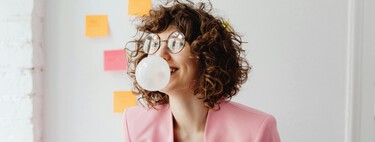 No sólo cepillo e hilo dental: masticar chicle sin azúcar puede ayudar a controlar caries dentales, según la ciencia