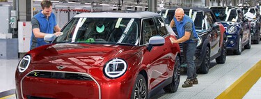 EE. UU. sigue encontrando motivos para mantener fuera a China. Ahora acusa a marcas europeas de usar piezas con mano de obra forzada