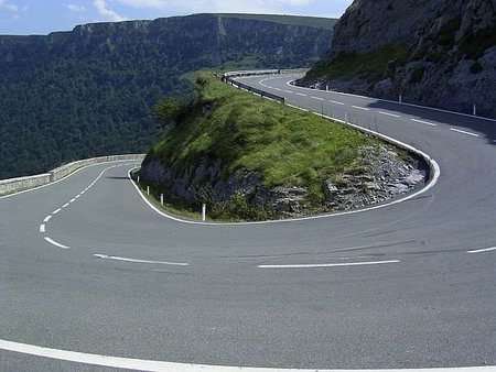 ¿Por qué cuesta tanto lidiar con los ciclistas de carretera? (I)