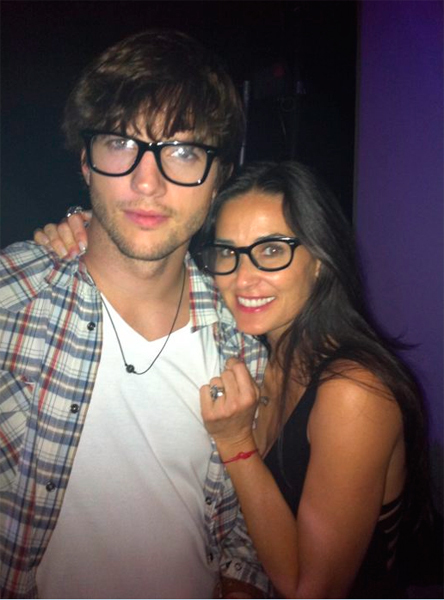 ¡Albricias! El divorcio de Demi Moore empieza a coger algo de color