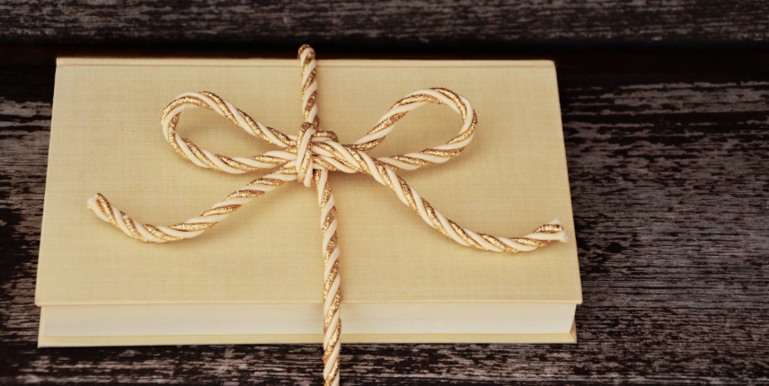 27 libros que los editores de Xataka van a regalar estas navidades