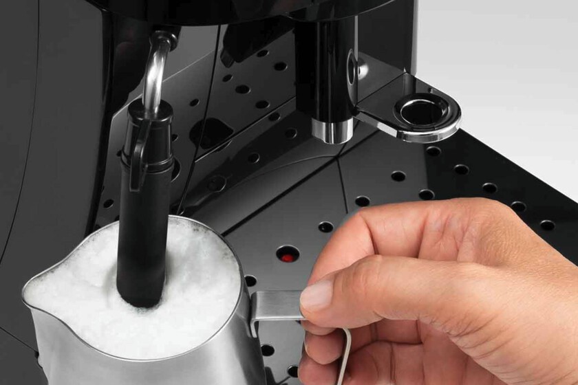 cafetera superautomátia DeLonghi Magnifica S