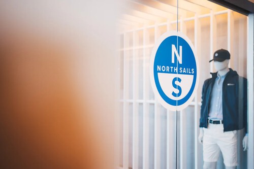 Liquidación de chaquetas: El Corte Inglés vacía todo su almacén para acabar la temporada con geniales descuentos en su outlet