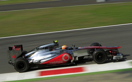 Lewis Hamilton marca el mejor tiempo del fin de semana