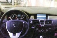 Más fotos espía del Laguna 2007