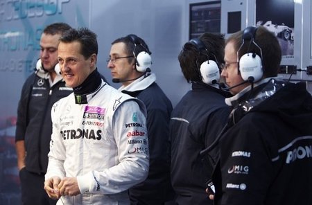 Michael Schumacher respalda los alerones móviles