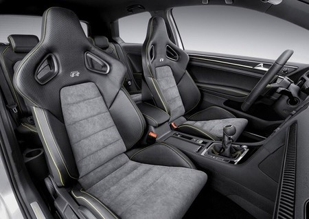 Volkswagen Golf R 400