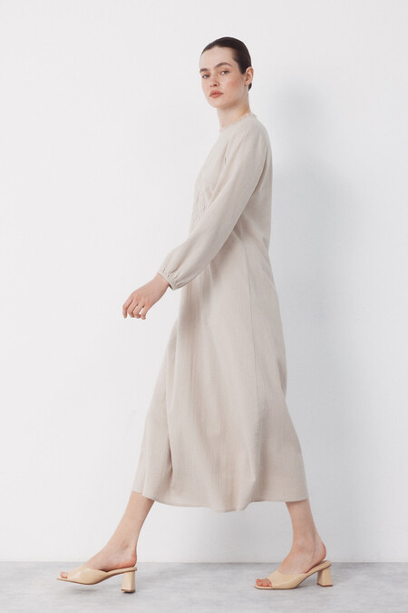 vestido fluido