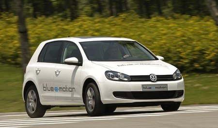 Volkswagen Golf Blue e Motion
