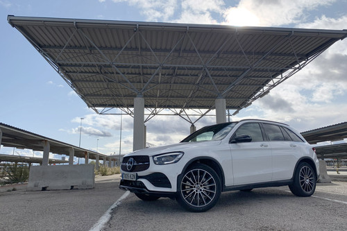 Probamos el Mercedes-Benz GLC 200 4matic, un coche SUV mild-hybrid que convence por confort pero desmerece la etiqueta ECO