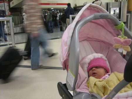Préstamo de carritos de bebé en el aeropuerto de Barajas, más facilidades a la hora de viajar