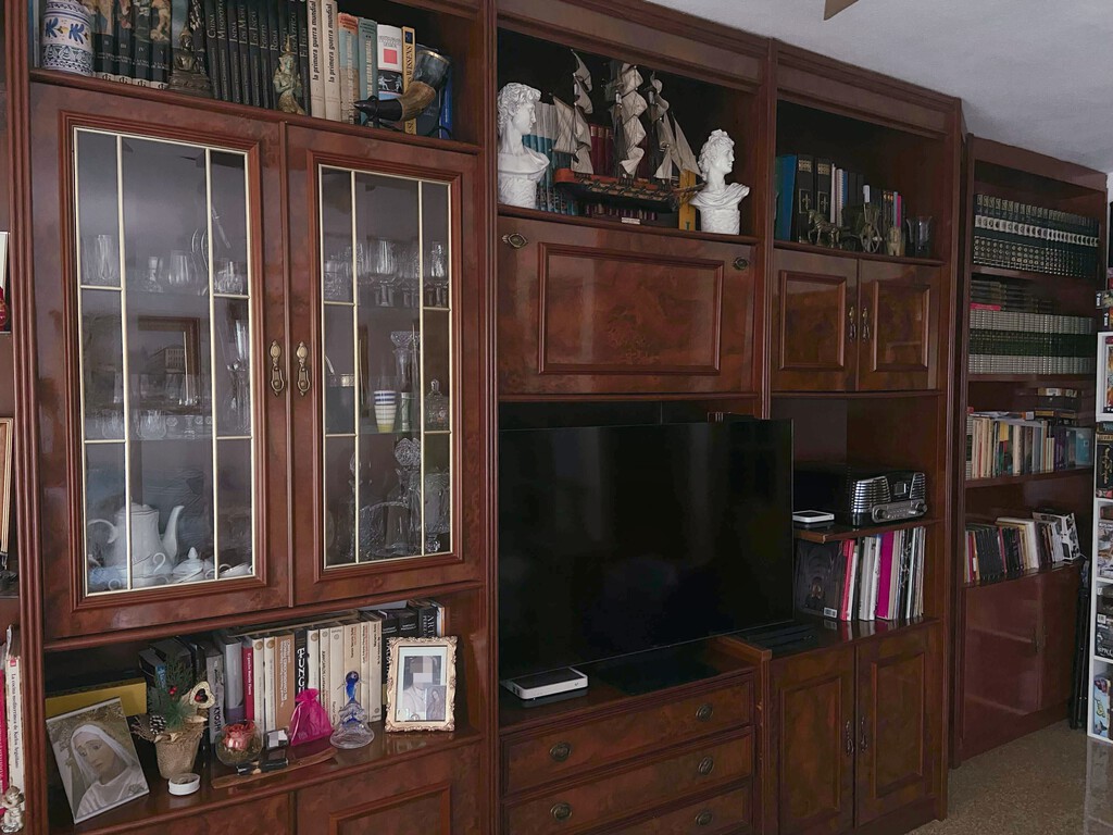 El "mueble de salón" canónico en la España de los 80 y los 90 está muerto. Eso dice más de nosotros de lo que aparenta