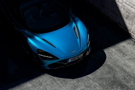 Motor V8 de 710 hp y cielo abierto, el McLaren 720S Spider promete eso y más