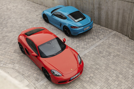 Personalización casi absoluta: Porsche no vende más de dos 911 y 718 idénticos en todo el mundo