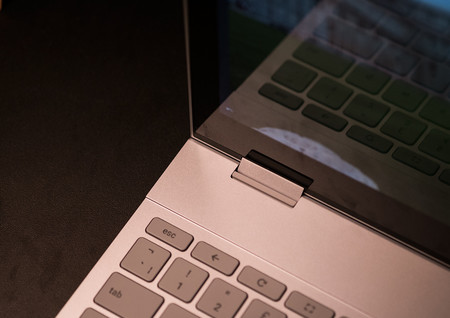 El Pixel 3 no vendría solo: se filtra un posible PixelBook 2 con diseño sin marcos