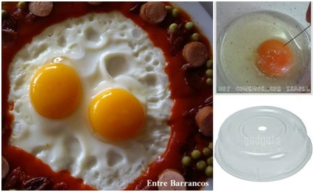 Huevos al plato en el microondas. Receta con sobras 