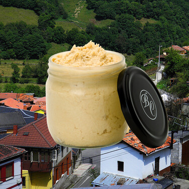 El queso más raro de España se elabora en una parroquia asturiana de 273 habitantes: solo se vende un día al año y se agota en minutos 