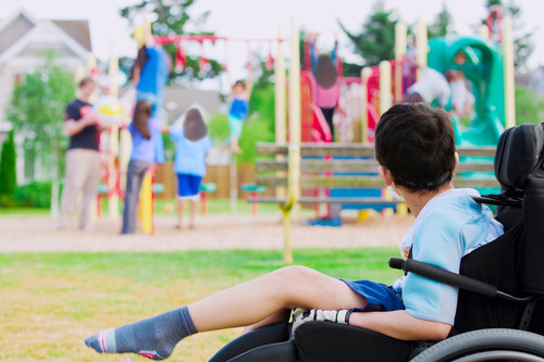 "Posiblemente algunos niños sí que puedan integrarse en un cole normal, pero no todos": padres contra el cierre de los colegios de educación especial en Madrid