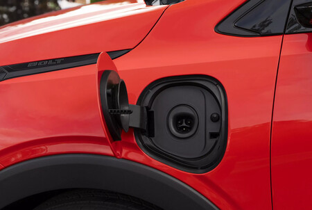 Chevrolet Bolt 2027 6