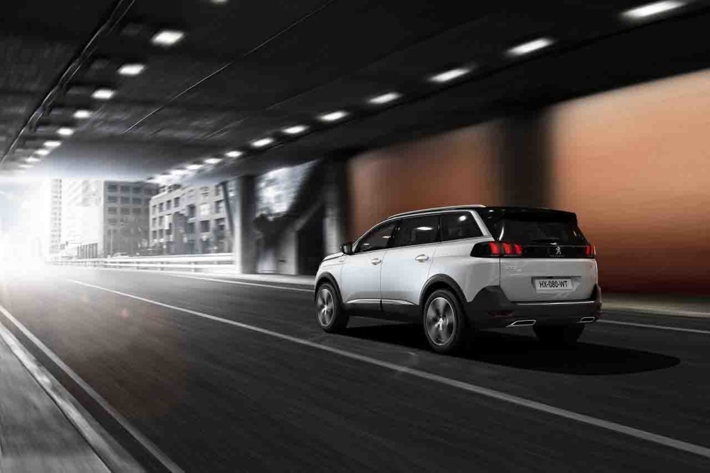 Peugeot 5008 4