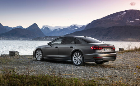 Audi A8 60 TFSIe quattro 2022