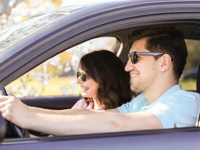 Cómo elegir gafas de sol, el mejor aliado para conducir en verano 