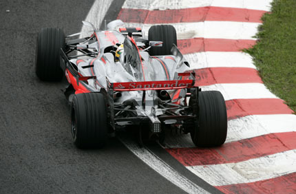Hamilton no pasará de la primera curva, según Piquet