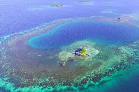 Sitios originales para alquilar en Airbnb: una mini isla de ensueño en Belice