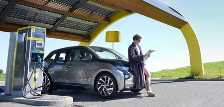 Coche Electrico Y Cafe Mananero