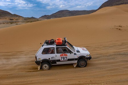 Fiat Panda Dakar 2023 3