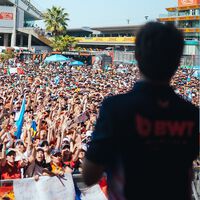 Franco Colapinto tiene un peligro en la F1: la afición argentina. En Barcelona se fueron al box de Alpine a insultar a los mecánicos 