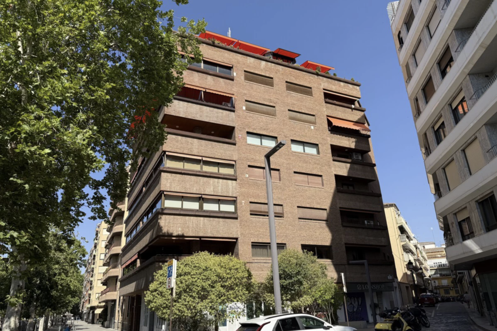 Mi casa es vieja y ahora me entero que debe pasar su "ITV". Si no lo hacemos puede caernos una buena multa