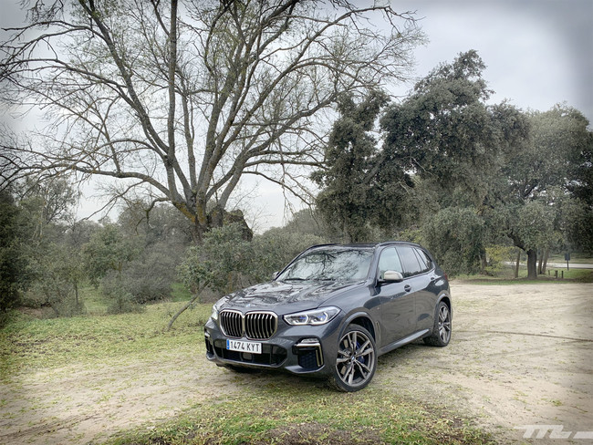 BMW X5 M50d frontal lateral