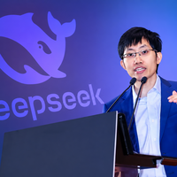 "Quatro chips da Huawei para cada chip da Nvidia": CEO da DeepSeek explica como transformou a escassez de chips em vantagem estratégica 