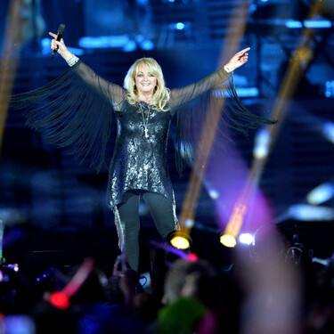 Muere Bonnie Tyler a los 75 años: la voz ronca que nos robó el corazón y nos hizo bailar a partes iguales