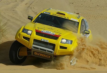 El primer coche eléctrico del Dakar: Vídeo