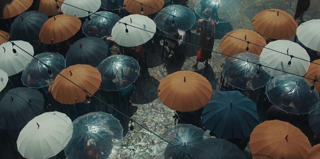 Fracasó en cines hace unos meses, pero acaba de estrenarse en streaming una ambiciosa película romántica con dos grandes estrellas