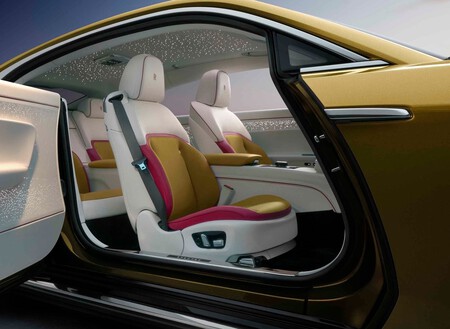 Rolls Royce Spectre 2024