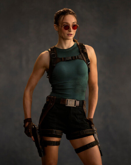 Sophie Turner Como Lara Croft