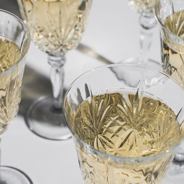 El Pinot Noir asequible de Alcampo perfecto para brindar en Nochebuena, Navidad o Nochevieja